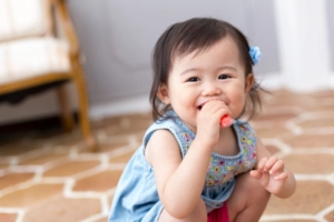 1歳半の言葉の発達目安！早い・遅いけど大丈夫？喋らない｜医師監修