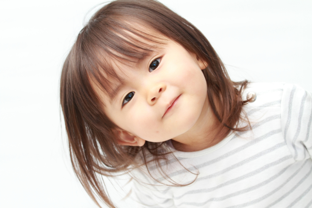 2歳児の言葉の特徴まとめ。遅い・早いのは大丈夫?教え方も|小児科専門医監修 | kosodate LIFE(子育てライフ)