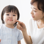 子どもの顔に湿疹