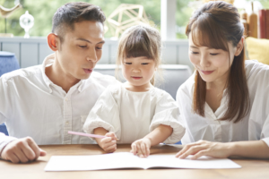 【効果的なひらがなの教え方】楽しく覚える「あいうえお」練習方法も