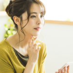 女性