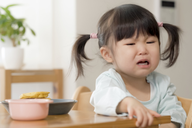 かんしゃく　食べない