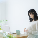 妊娠中「お腹が出る人」と「お腹が出ない人の特徴」２人目・双子妊娠は？