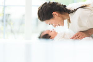 【先輩ママおすすめ】寝かしつけの神アイテム10。新生児・1歳・2歳に