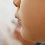 子どもの出っ歯はいつから分かる？自然に治るの？放置するとどうなる？