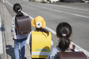 【事例あり】小学校の登校班トラブル対応方法。学校に相談するべき？親の付き添いはアリ？