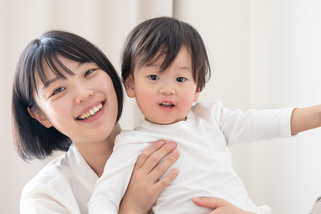 子どもと女性