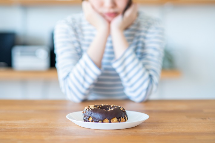 授乳中にずっと食べてる！食べ過ぎ防止策＆おすすめの食べ物。いつまで続く？