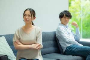 「生理的に無理」妊娠中に旦那が嫌いになる理由。離婚を防ぐアドバイスも