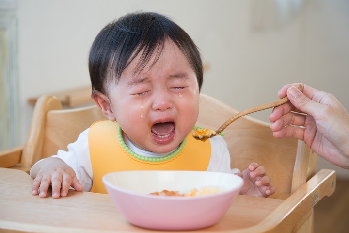 【9ヶ月】離乳食を食べない！どうやったら食べてくれる？食べさせ方の工夫