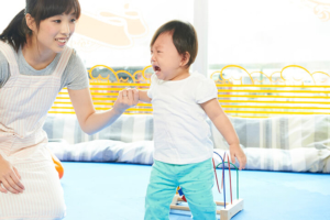 子どもが保育園から帰りたがらない！先輩ママに聞く「早く帰る方法」発達障害の可能性は？