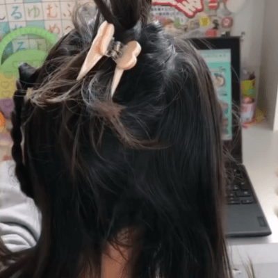 三つ編みカチューシャを使ったヘアアレンジ